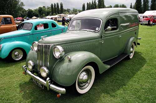 Pilot panel van
