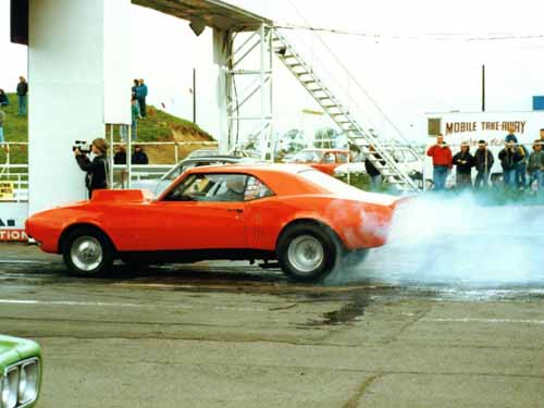 Camaro smokin it