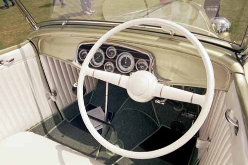 32 cabriolet interior