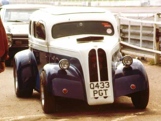 Blue and white Pop